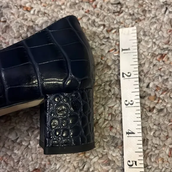 Cole Haan Navy Leslie Pumps Size 6.5