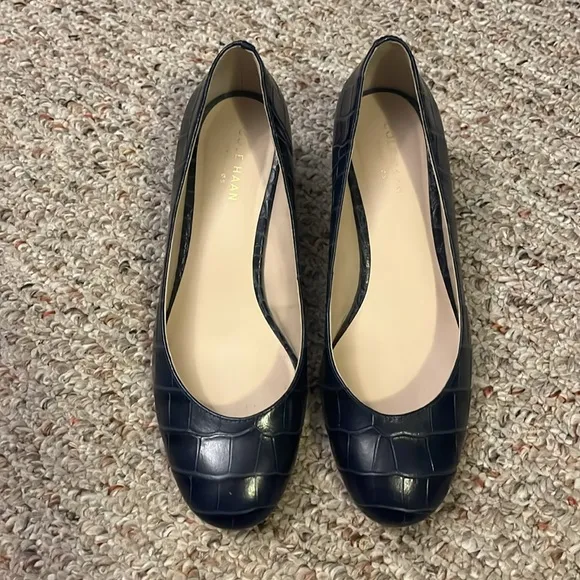 Cole Haan Navy Leslie Pumps Size 6.5