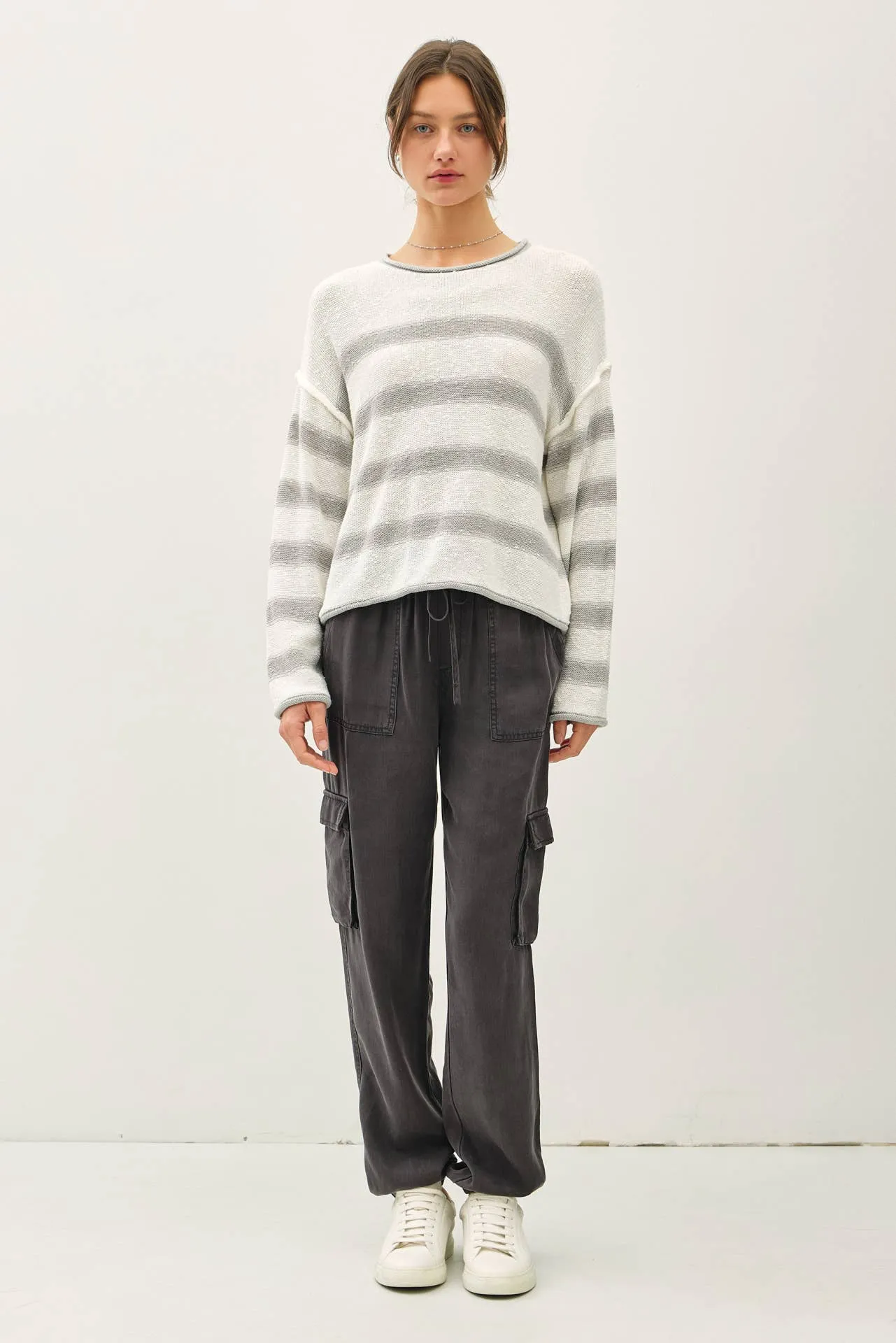 FLOWY STRIPED SWEATER W ACCENT COLOR: Poppy