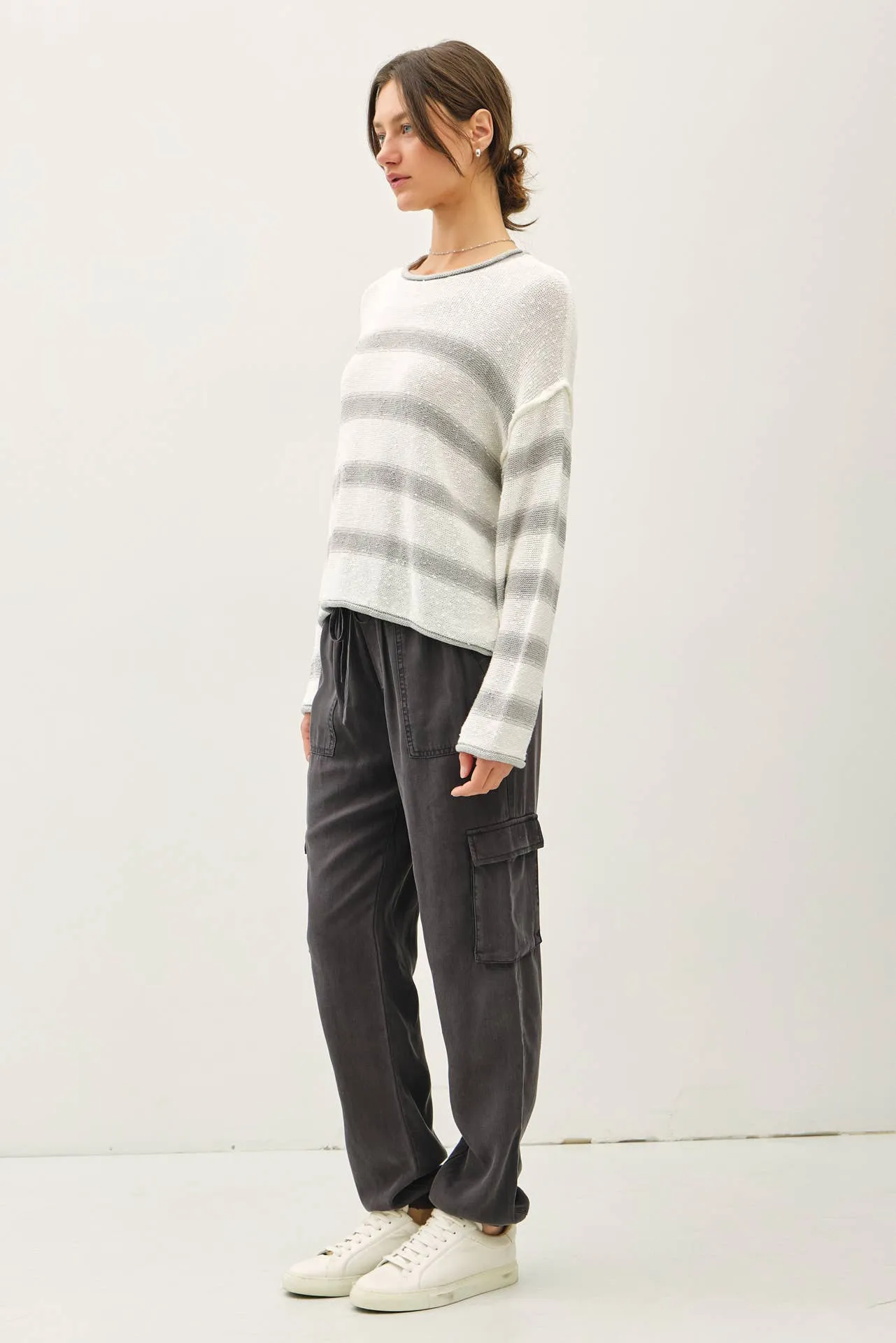 FLOWY STRIPED SWEATER W ACCENT COLOR: Poppy