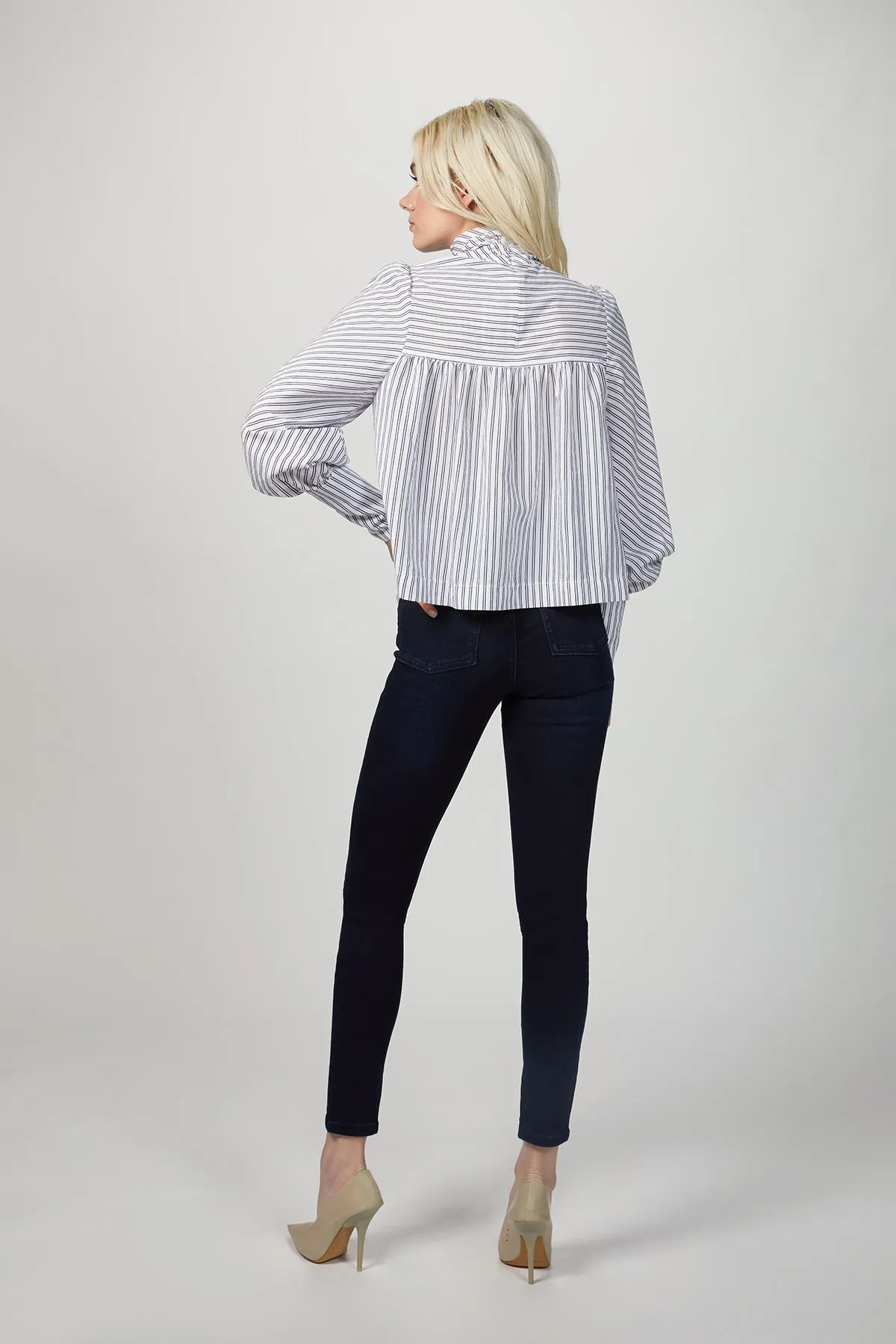 HIGH NECK A-LINE BLOUSE