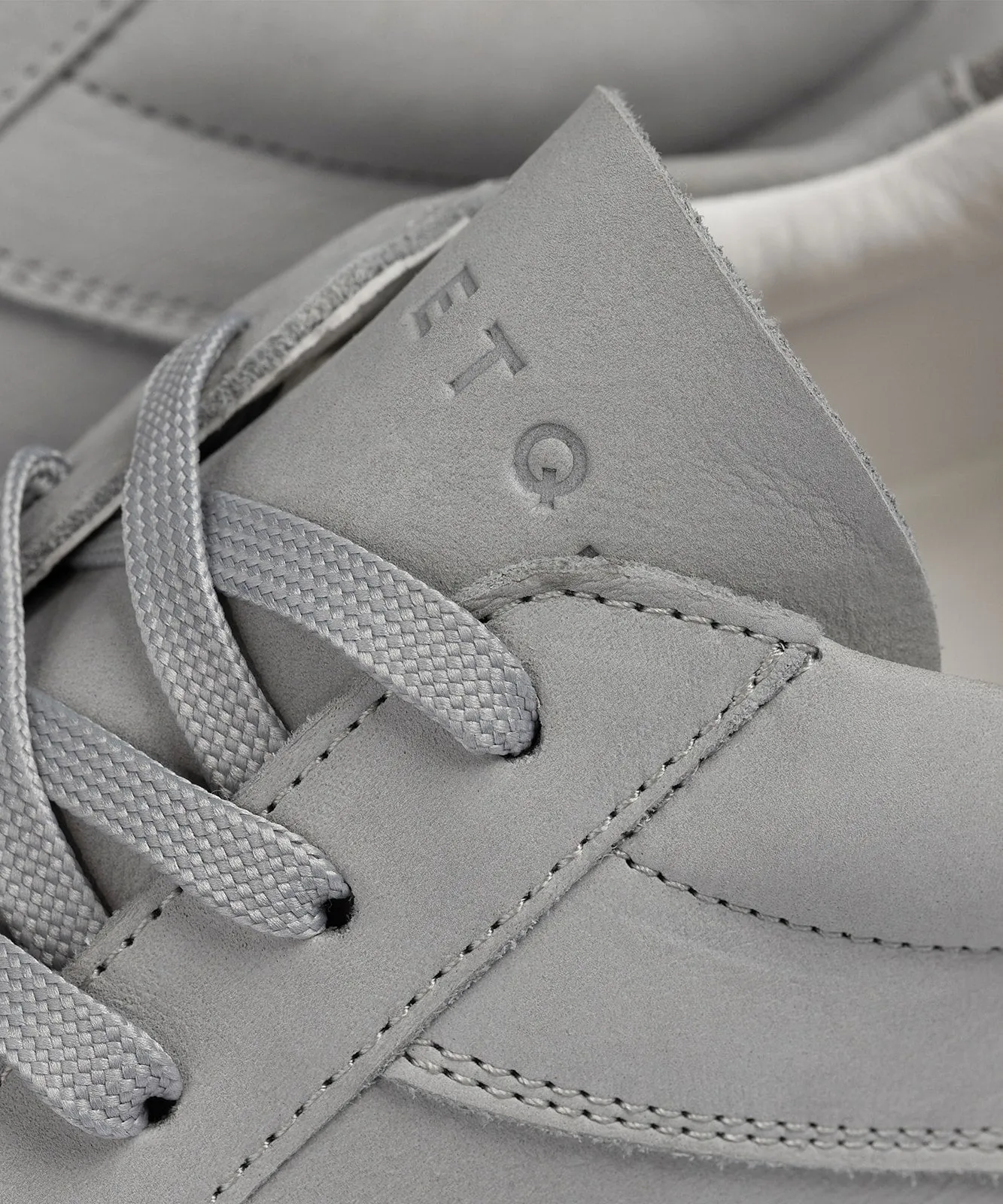 LT 06 Nubuck Glacier Grey