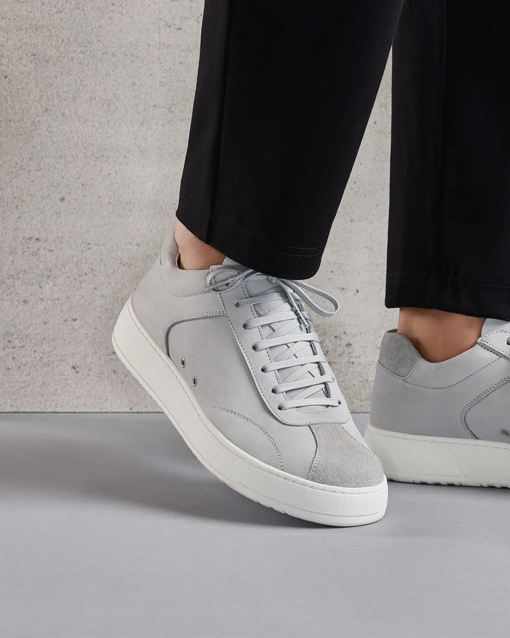 LT 06 Nubuck Glacier Grey