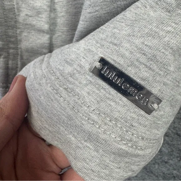 Lululemon Light Grey Savanna Wrap Comfy Long Line Cardigan Sweater Size 6