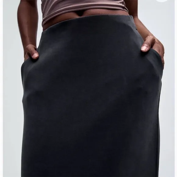 Lululemon Softstreme High-Rise Midi Skirt