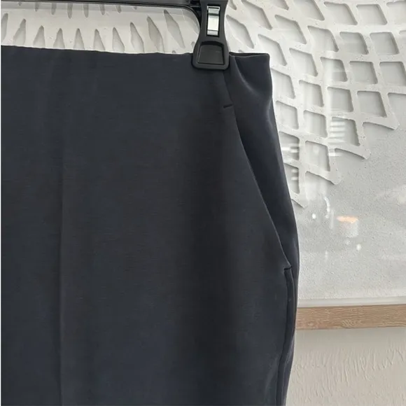 Lululemon Softstreme High-Rise Midi Skirt