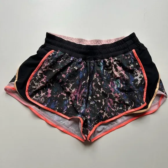Lululemon Super Squad Short Floral Sport Black Multicolour gym running shorts