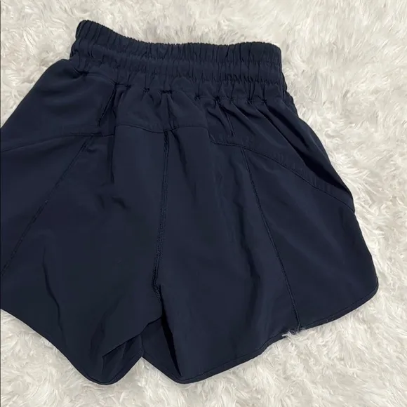 Lululemon Track That High-Rise Lined Short in True Navy Sz 2