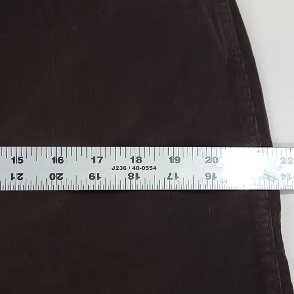 Madewell Corduroy Midi Skirt Front Slit, Side Pockets in Dark Carob Size 32