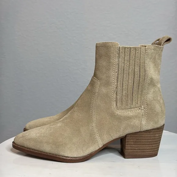 MADEWELL THE WESTERN HEELED POINTED TOE ANKLE BOOT IN WALNUT SHELL SUEDE