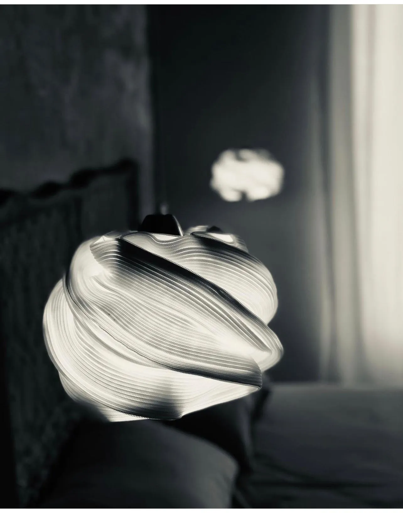 Mekar Pendant