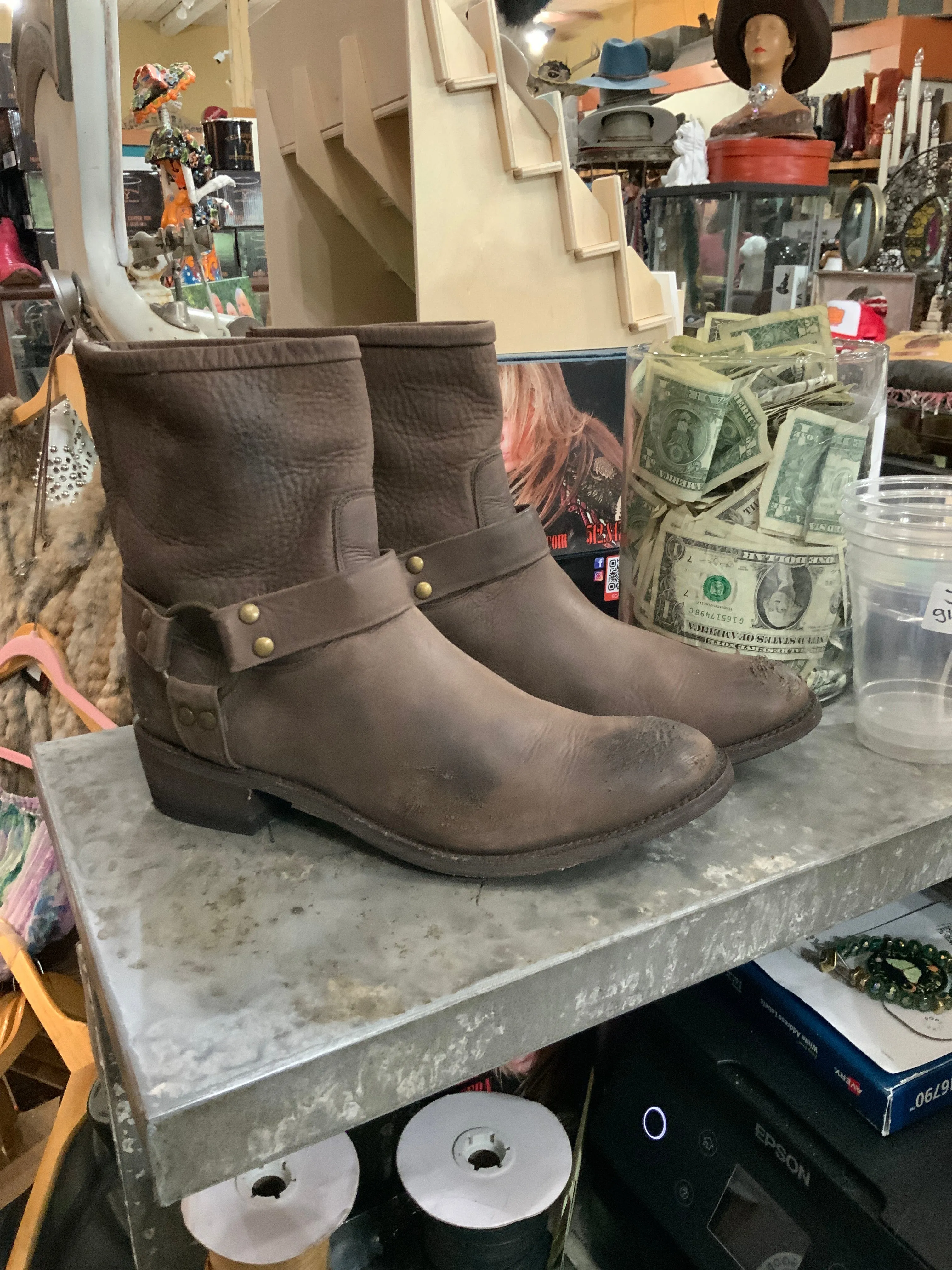 Men’s Old Gringo Harness 1/2 Boots 8D or 10 D