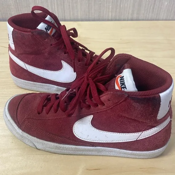 Nike wine Blazer Mid Premium Suede 77’ Red sneakers‎ youth kids size 6