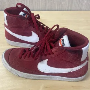 Nike wine Blazer Mid Premium Suede 77’ Red sneakers‎ youth kids size 6