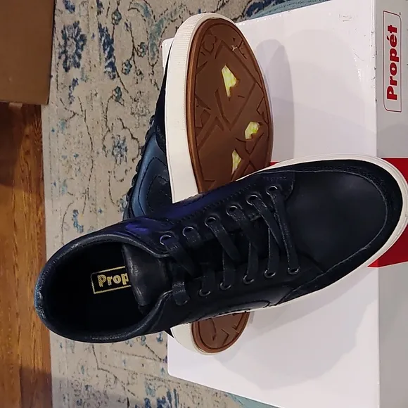 Propet men's Kellen Skate shoe-NEW