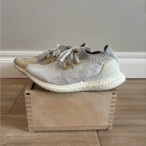Size 5 Adidas Ultraboost Uncaged J “White” Men/Youth Sneakers BY2079