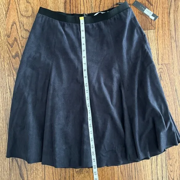 Tahari Selina Women's Faux Suede A-line NEW Skirt Black Size 10