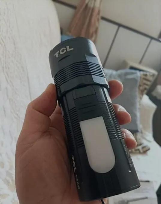 TCL Strong Light Flashlight 3000 LUMENS 10600mah Torch