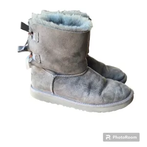 UGG Bailey Bow grey suede boot