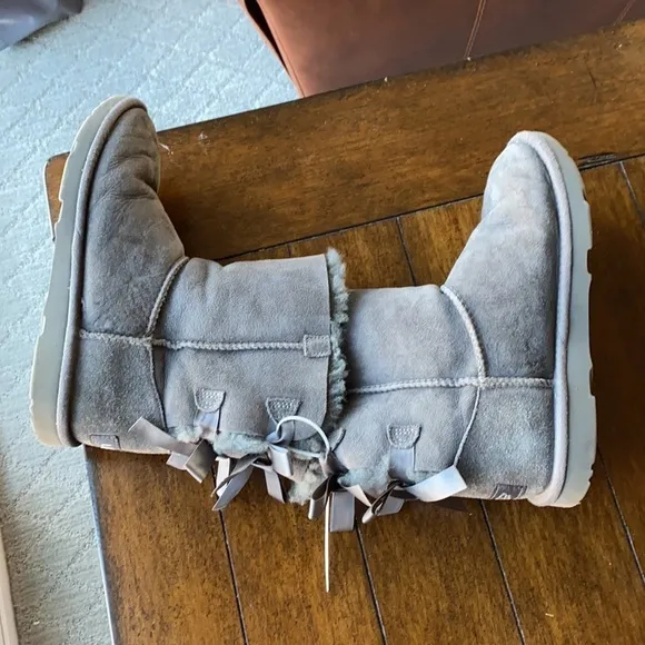 UGG Bailey Bow grey suede boot