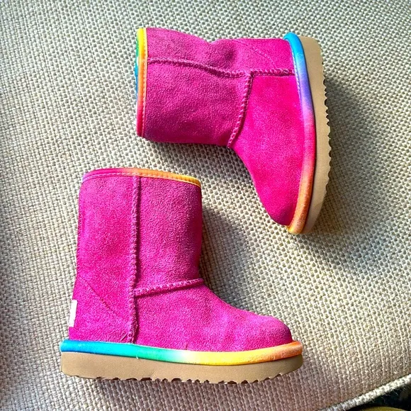 UGG Kids' Boots Leather/ Suede Rainbow Trim Sz 7 EXC CONDITION