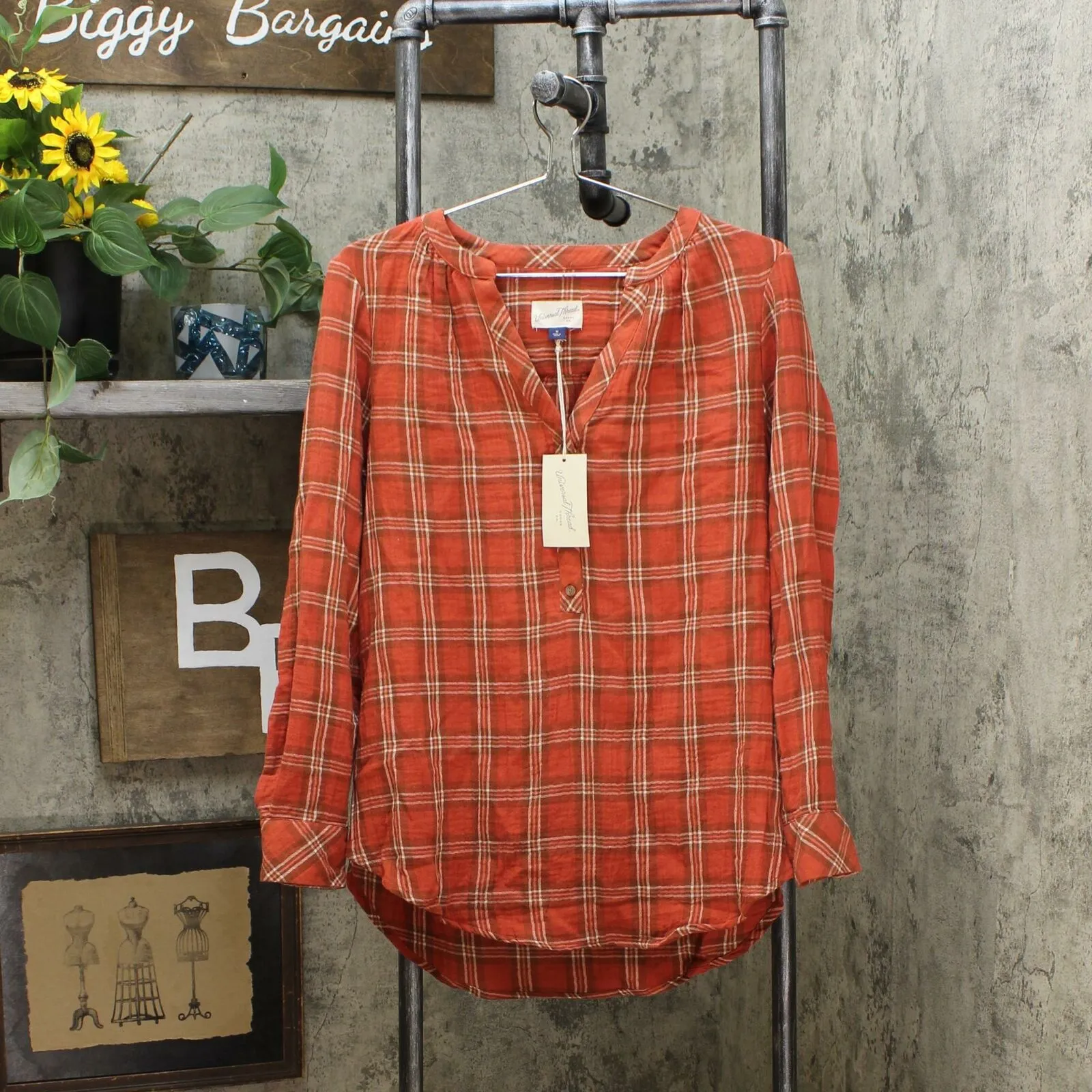 Universal Thread Women's Long Sleeve Button Front Tunic Blouse