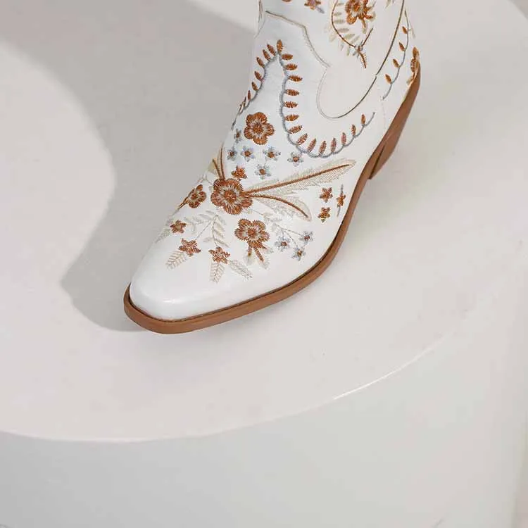 US4.5-US12 Women's Embroidered Cowgirl Boots Short Country Theme Boots in white, black,green color